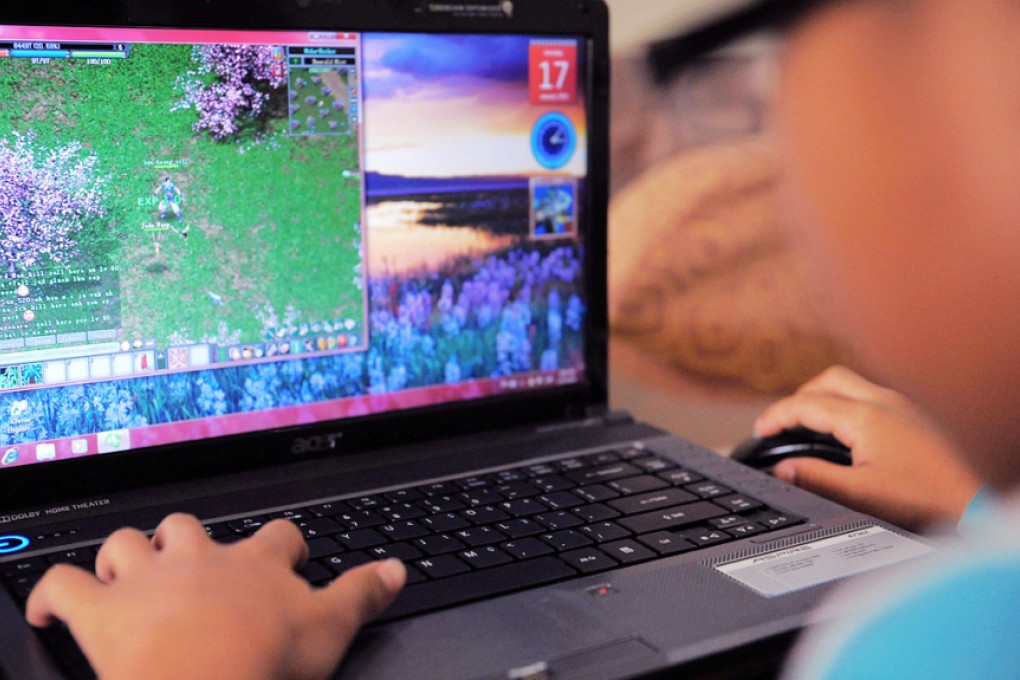 The study found an extra hour in front of the TV or online at age 14-and-a-half was linked with 9.3 fewer exam points at age 16 - equivalent to two grades, for example from a B to a D. Two extra hours was linked to 18 fewer points. Photo: AFP