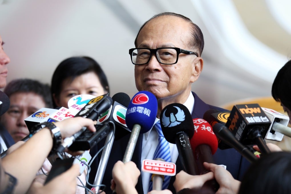 Li Ka-shing, 87, announced a succession plan in 2012 that allows his eldest son, Victor Li Tzar-kuoi, to take the helm of the family property group. Photo: Nora Tam