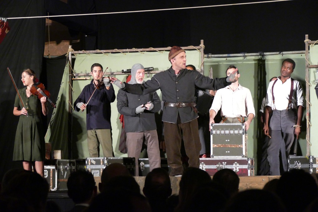 The cast of Hamlet Globe to Globe on stage in Myanmar