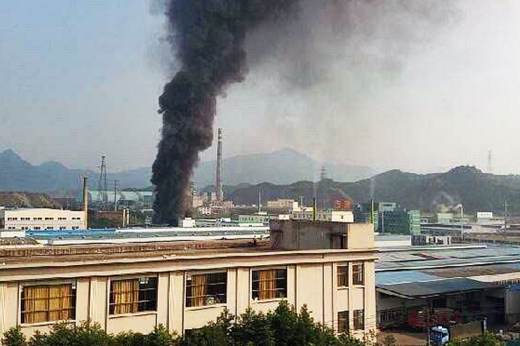 Smoke pours from the chemical plant in Lishui city, Zhejiang province. Photo: SCMP Pictures