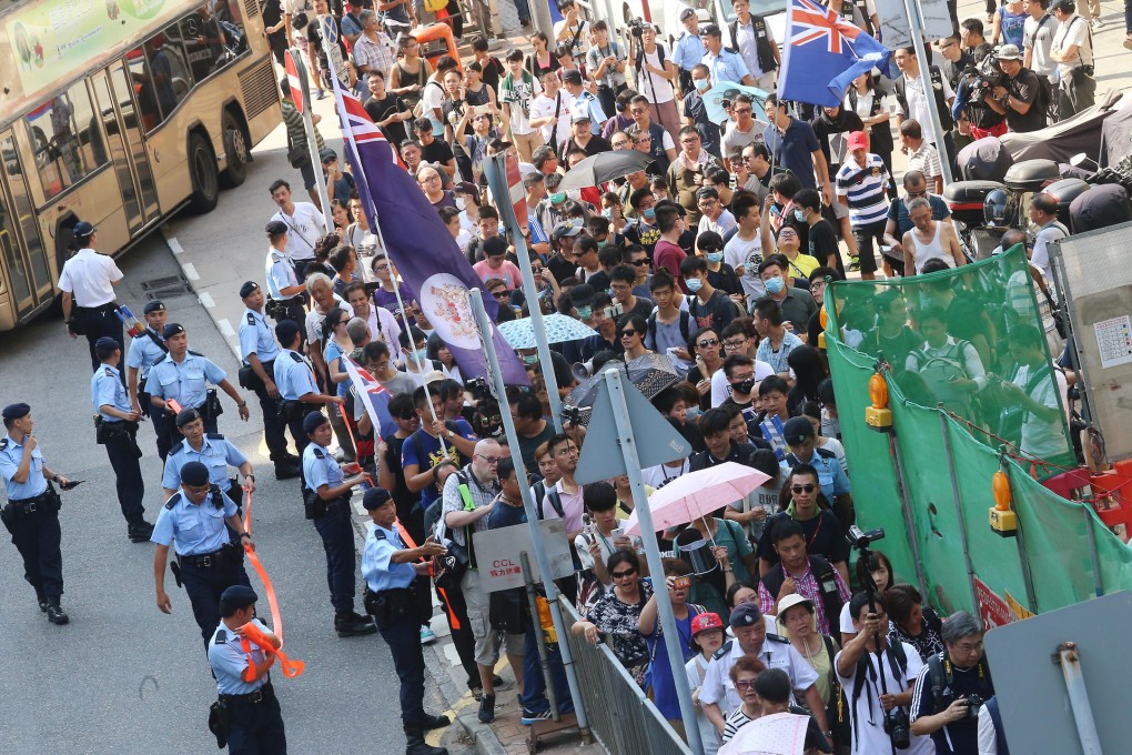 Anti-parallel trading protest in Sheung Shui. Photo: David Wong