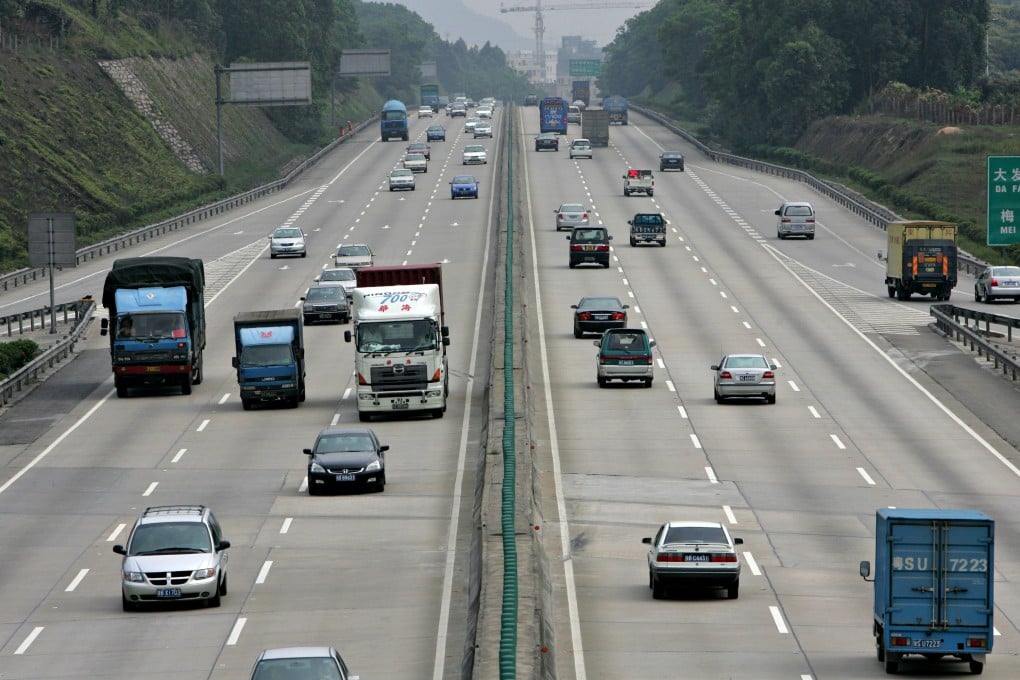 Shenzhen Expressway may receive approval to issue US dollar bonds as early as this Friday. Photo: Bloomberg