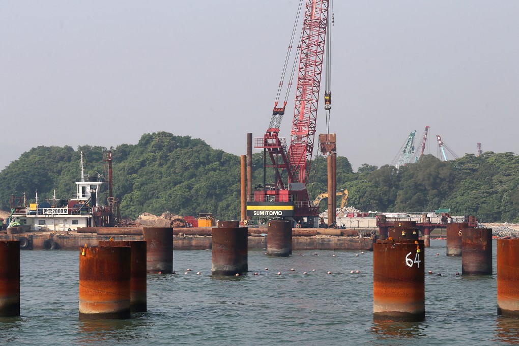 Work on the bridge. Photo: K.Y. Cheng
