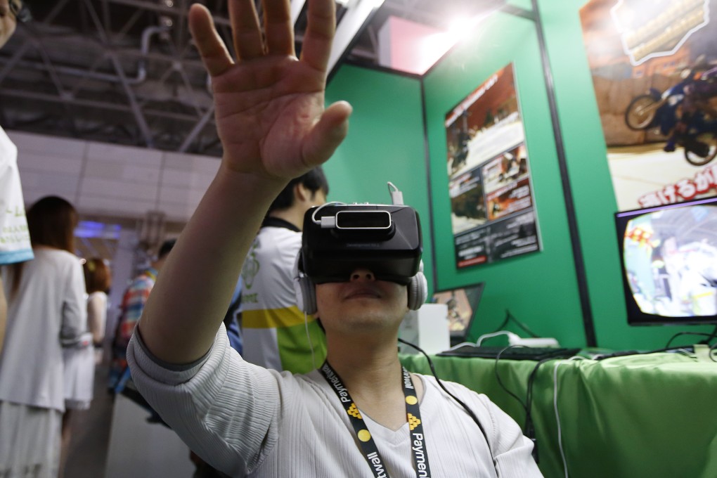 The first Rift virtual reality headset is on track for release in the first quarter of next year. Photo: Bloomberg