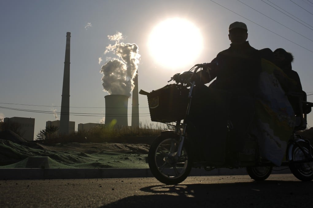 China, the world’s biggest emitter of carbon dioxide, is struggling to deal with the mounting affects of pollution at home. Photo: AP