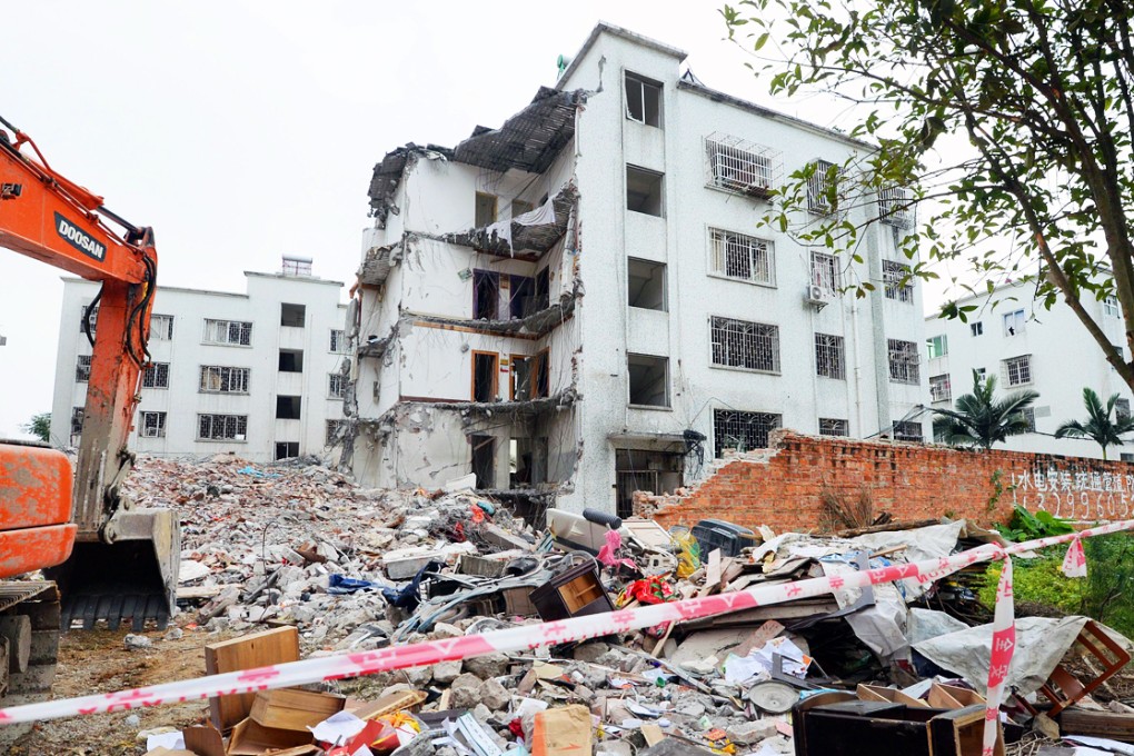 A building lies destroyed in Liucheng county in Guangxi after a series of parcel bomb explosions. Photo: Kyodo
