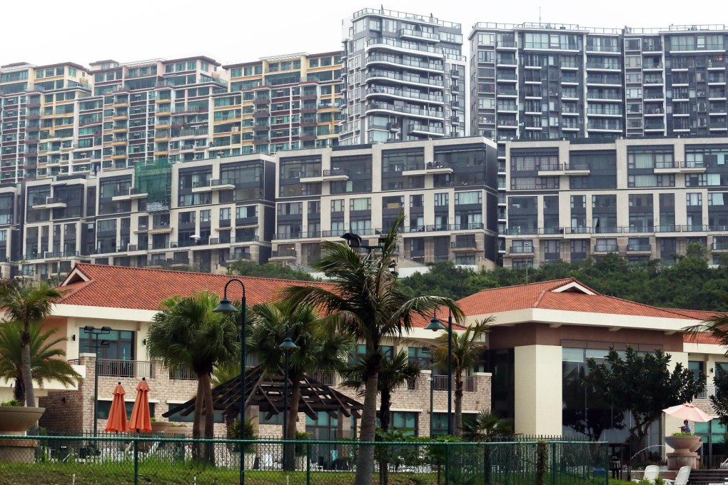 Yang's sea view was blocked after the Amalfi was built.