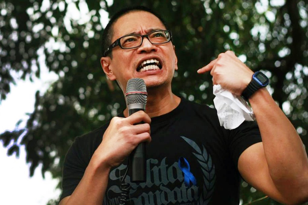 Universiti Malaya students and lecturers called on Putrajaya to drop all charges against law professor Dr Azmi Sharom (above) and repeal the Sedition Act 1948.