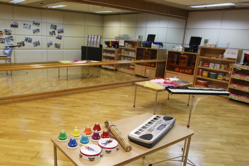 Macau's ban on writing lessons for first-year pre-school students has some in Hong Kong weighing the benefits of possibly following suit. Photo: Edward Wong