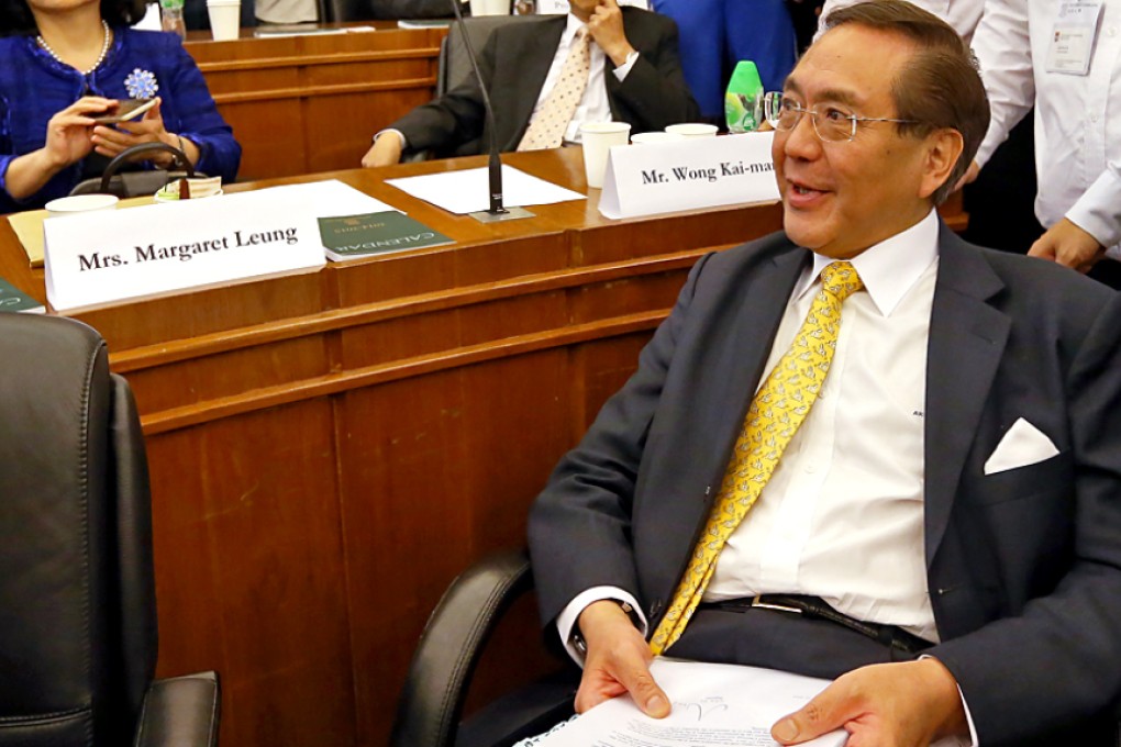 Councillor Arthur Li Kwok-cheung at the University of Hong Kong meeting in July where dozens of students stormed into the conference room demanding the Council handle the appointment of a pro-Vice-Chancellor immediately. Photo: Dickson Lee