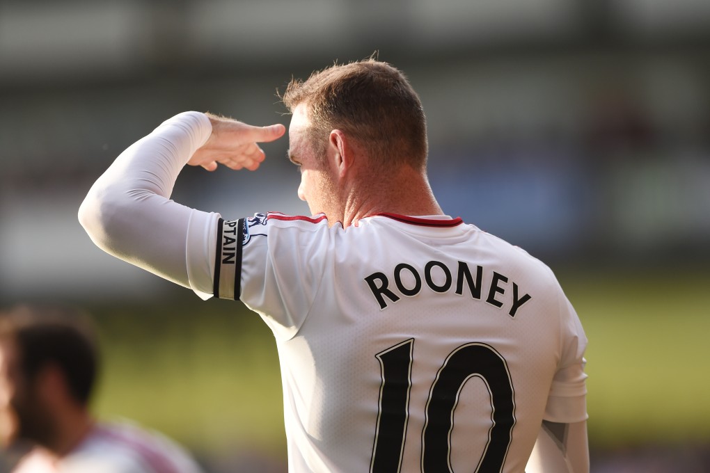 Wayne Rooney tries to see where his next goal is going to come from. Photo: Reuters