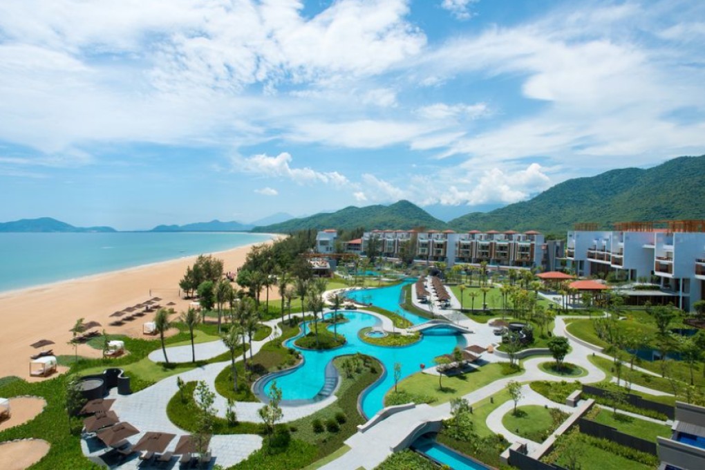 Angsana Lang Co is part of Vietnam's largest integrated resort, Laguna Lang Co, which has two five-star hotels and an 18-hole golf course.