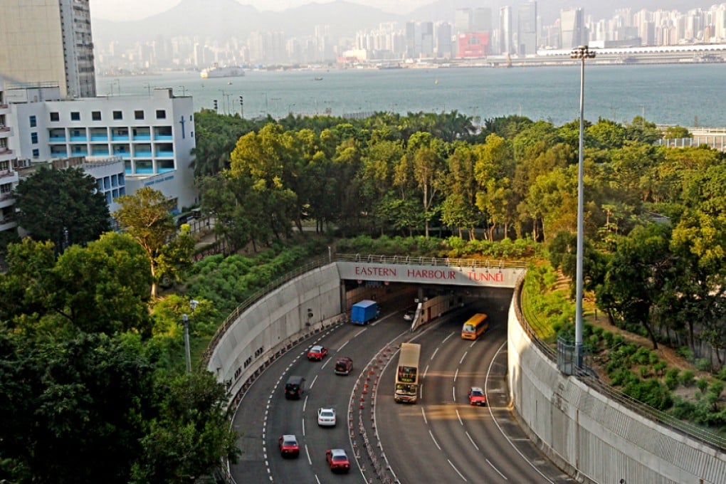 The transport chief has expressed doubt whether cutting tolls at the Eastern Habour Tunnel would help divert traffic from the Cross-Harbour Tunnel linking Causeway Bay and Hung Hom, saying the eastern tunnel was reaching full capacity. Photo: Nora Tam