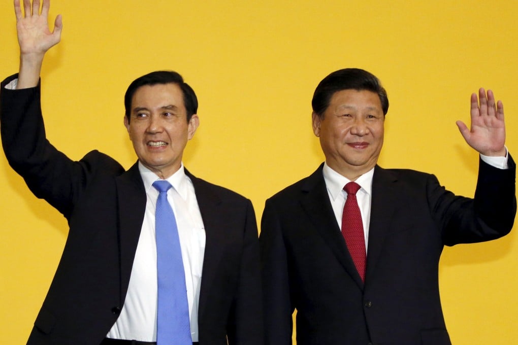 Xi Jinping and Ma Ying-jeou met for the first time at Singapore's Shangri-la hotel. Photo: Reuters