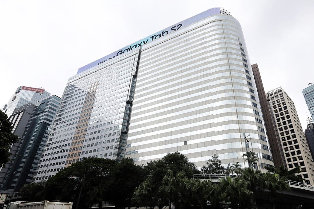 Evergrande Real Estate bought the 26-storey Mass Mutual Tower in Wan Chai from Chinese Estates Holdings for HK$12.5 billion. Photo: Dickson Lee