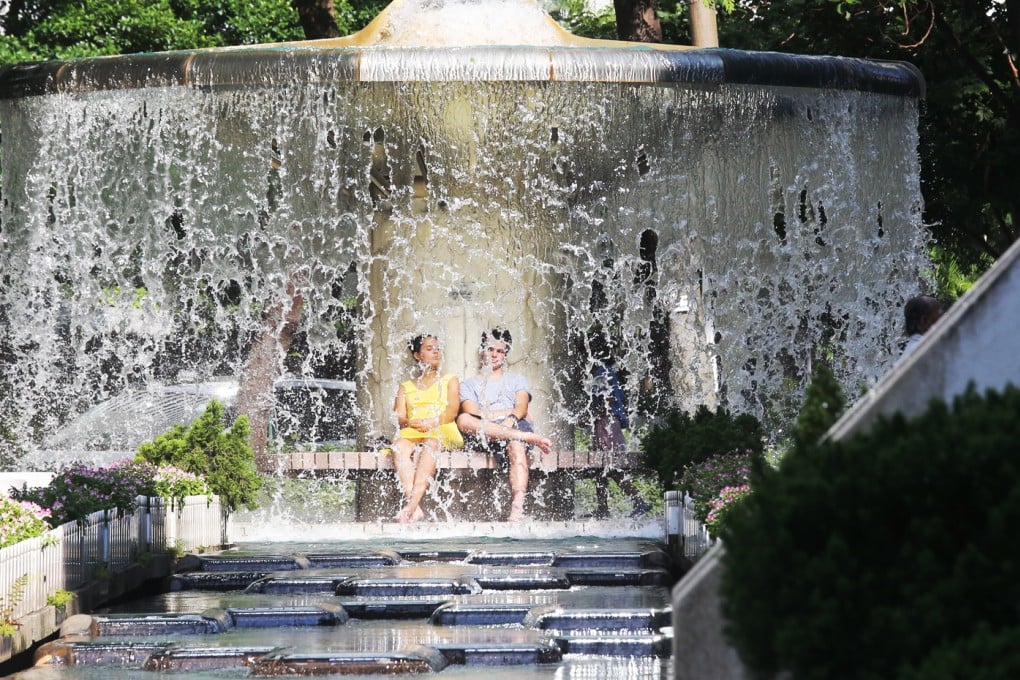 A combination of climate change and unusually light monsoon activity led to average temperatures of about 24.1 degrees for November. Photo: SCMP Pictures