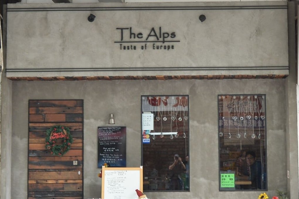 Embark on a culinary adventure in Hong Kong’s gentrified neighbourhoods located at Pak Tai Street, Tam Kung Road and Ma Tau Wai Road