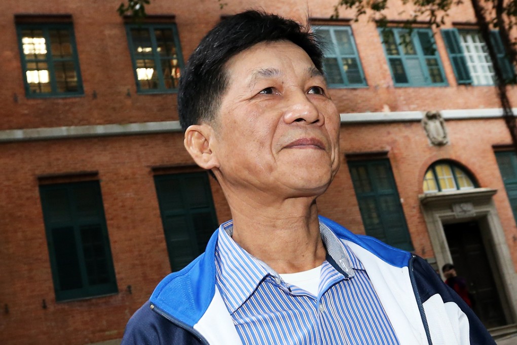 Mok Hoi-kwong, owner of Wing Hing Plumbing Drainage, arriving to testify at the inquiry in Central. Photo: Dickson Lee