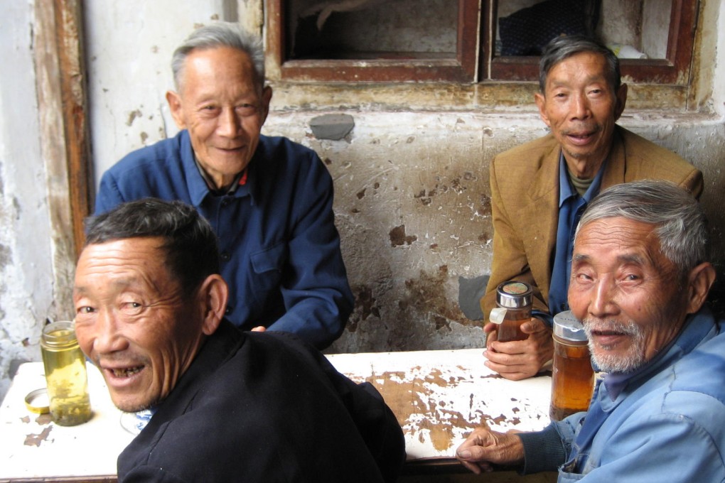 Villagers in Sichuan province react to seeing a laowai. Photo: Cecilie Gamst Berg