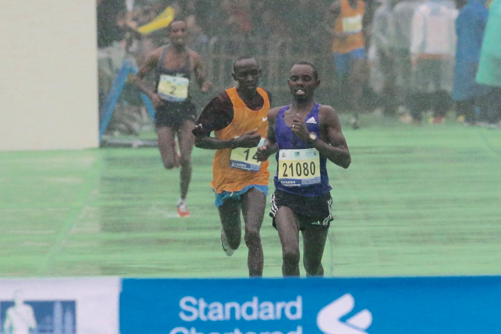 Men's full race winner Mike Kiprotich of Kenya. Photo: Nora Tam