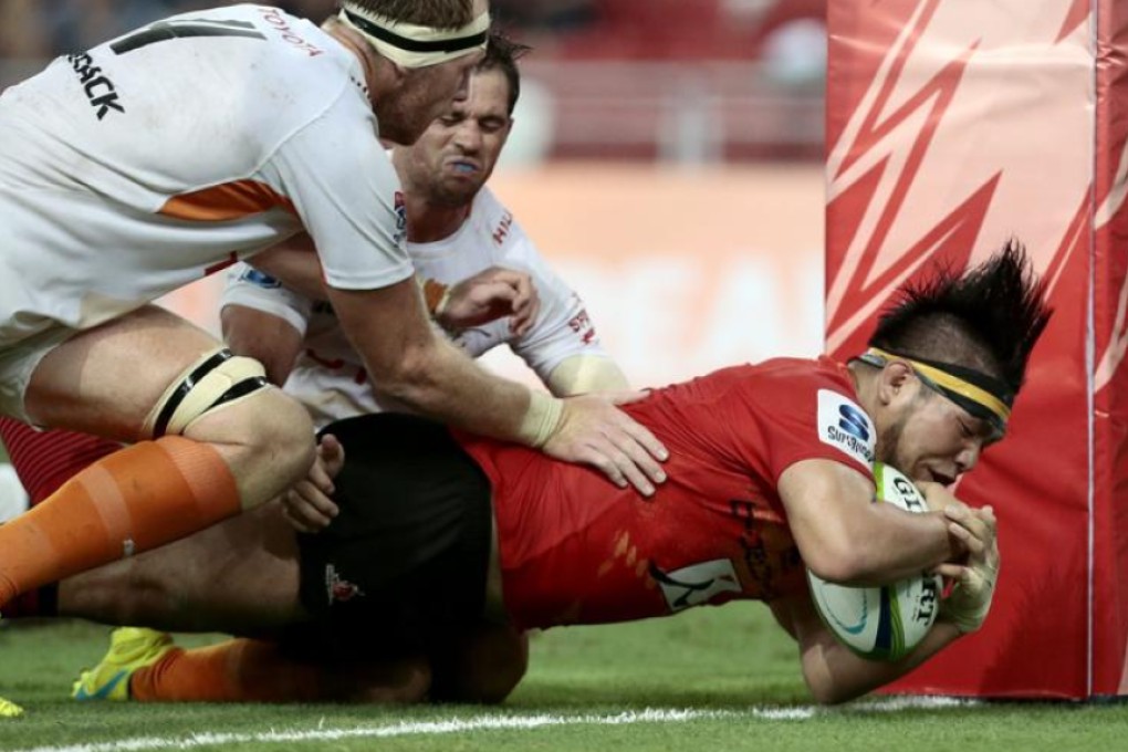Sunwolves hooker Shota Horie scores a try against South Africa’s Cheetahs in a Super Rugby match in Singapore on Saturday. Cheetahs won 32-31. Photo: EPA