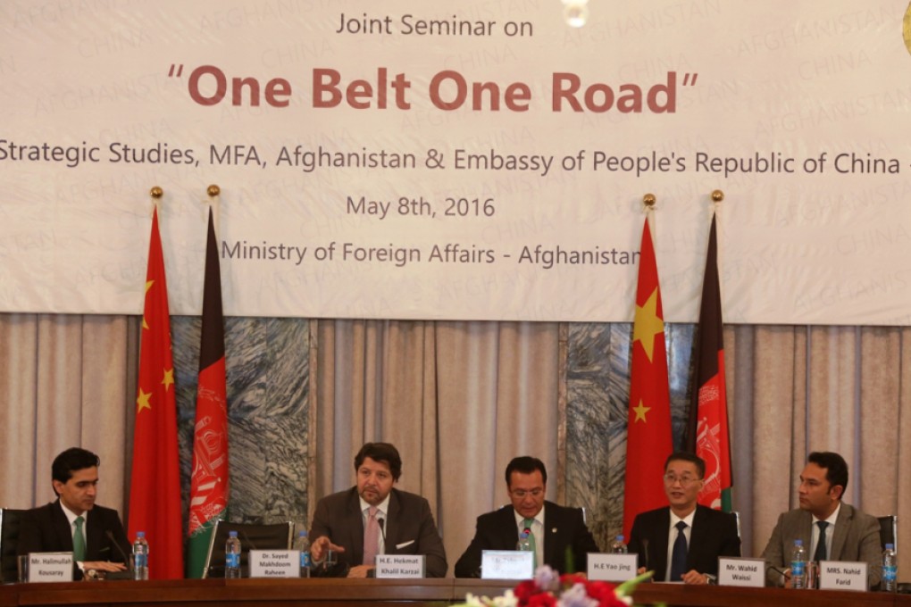 Afghan Deputy Foreign Minister Hekmat Khalil Karzai (second from left) and Chinese Ambassador to Afghanistan Yao Jing (second from right) attend "One Belt one Road" seminar in Kabul. Photo: Xinhua