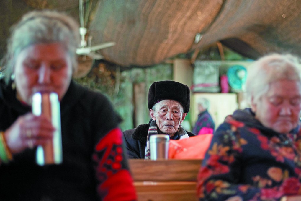 China today boasts roughly five workers for every retiree. By 2040, this ratio will have dropped to 1.6 to one. Photos: AFP