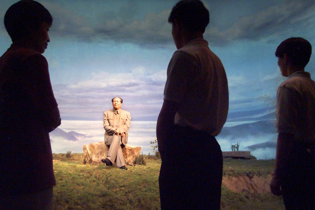 Beijingers view a wax model of Mao Zedong at the Museum of Chinese Revolution in Beijing. Photo: AFP