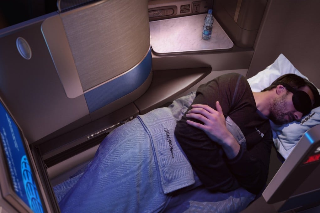 Researchers say the study offers evidence that there are two types of memory: "explicit episodic memory (i.e. 'remembering') and an implicit sense of familiarity (i.e. 'knowing'). Photo: United Airlines