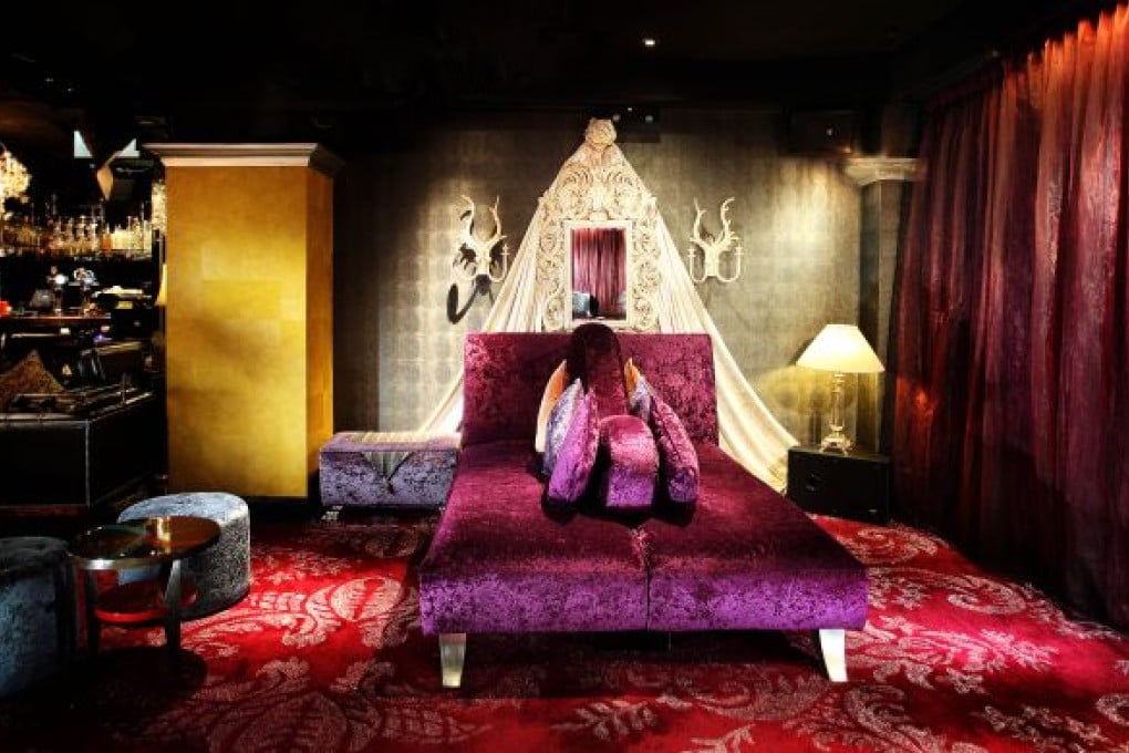 Tsim Sha Tsui Bars and Live Music Venues