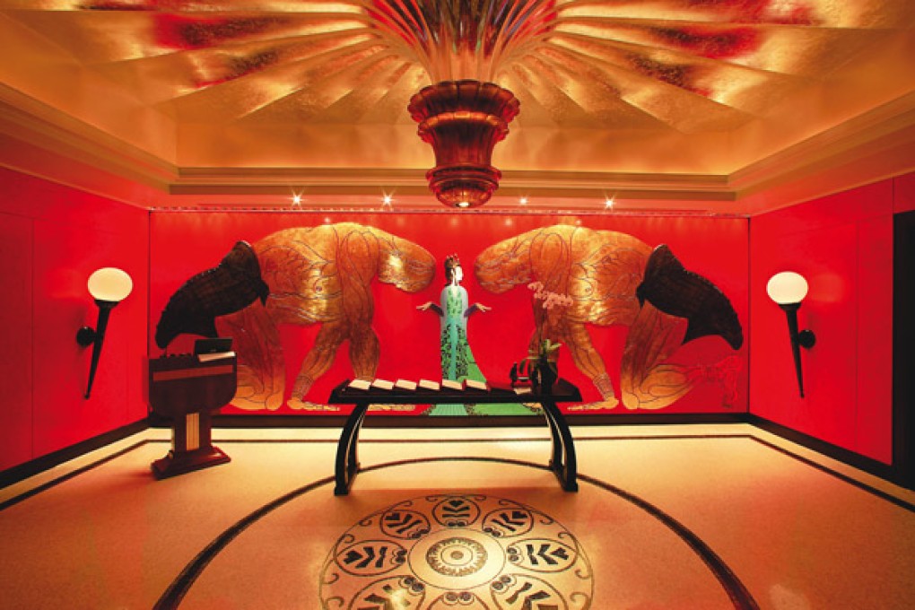 Grand Entrance: The Whampoa Club