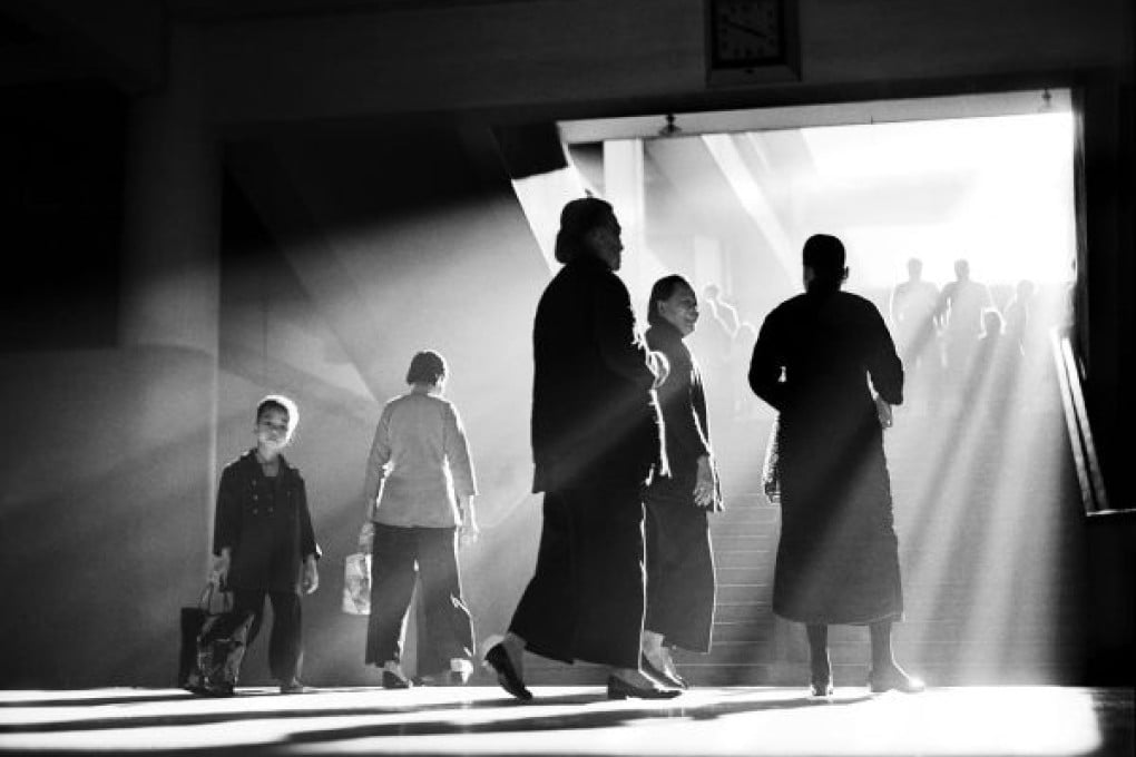 Afternoon Chat (1959) Photo: Ho Fan