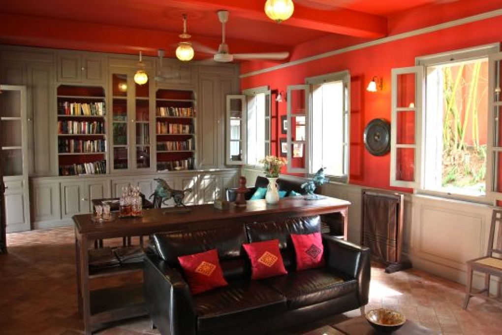 Hot Hotels, In Love With Laos & Sale, Sale, Sale!