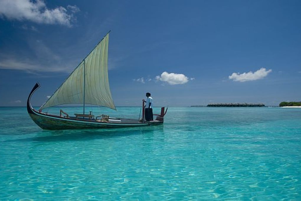Oh my, blue sky at Beach House Iruveli