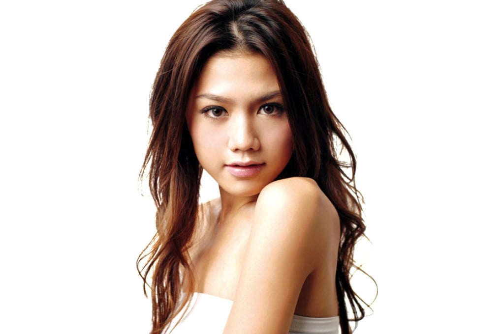 Model Chrissie Chau