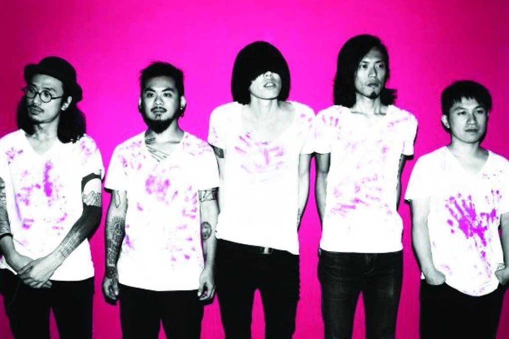 Mike Orange SECOND FROM RIGHT