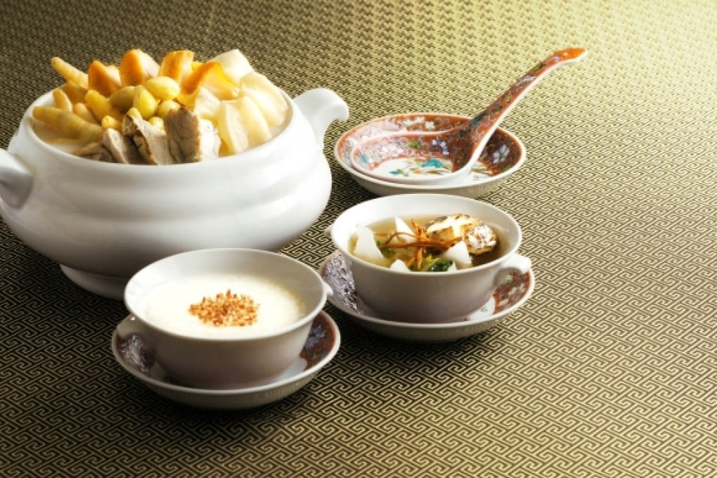 15% off the new menu at all Maxim's Cantonese cuisine outlets for HSBC credit cardholders until September 30