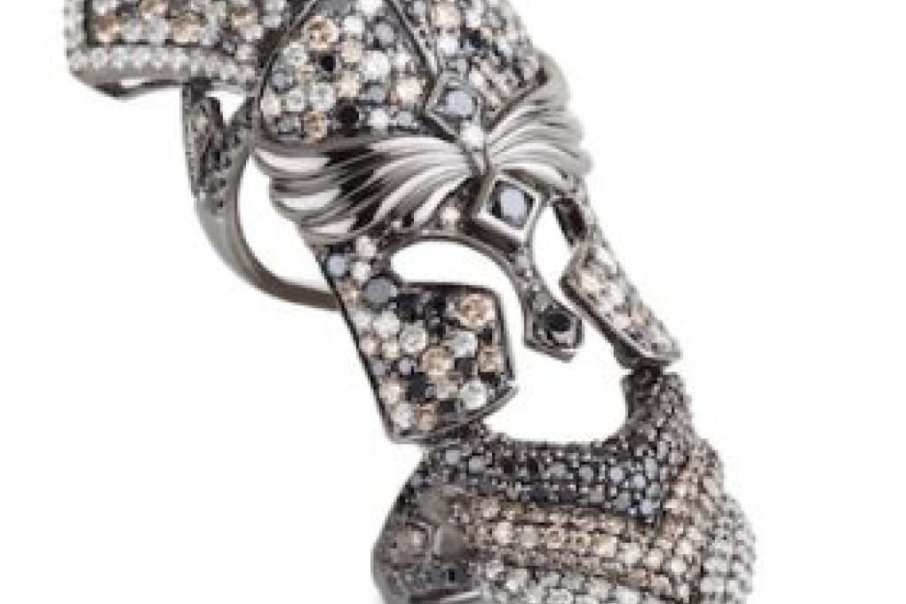 Instacelebrity Murad Osmann returns with a new jewelry collaboration