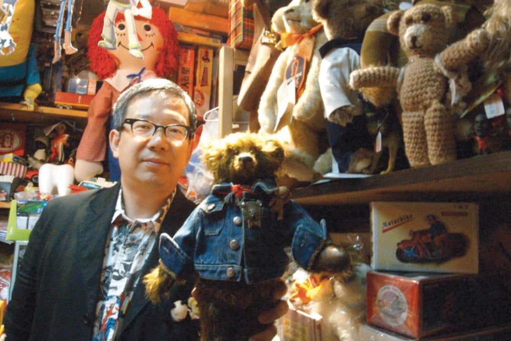 Toy doctor, Ambrose Lee