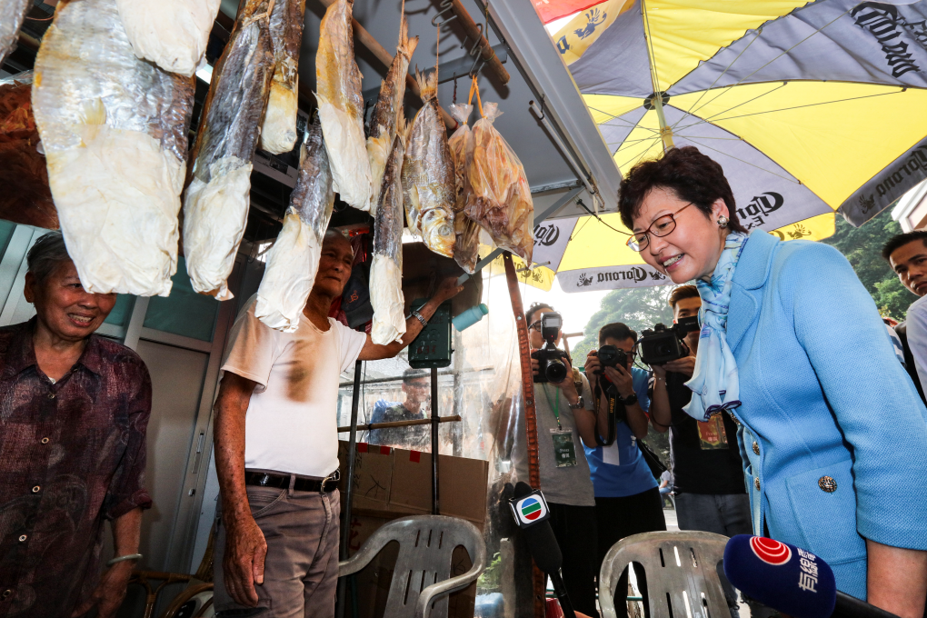 Chief Executive-elect Carrie Lam Cheng Yuet-ngor visits the Tai O village. Photo: Felix Wong
