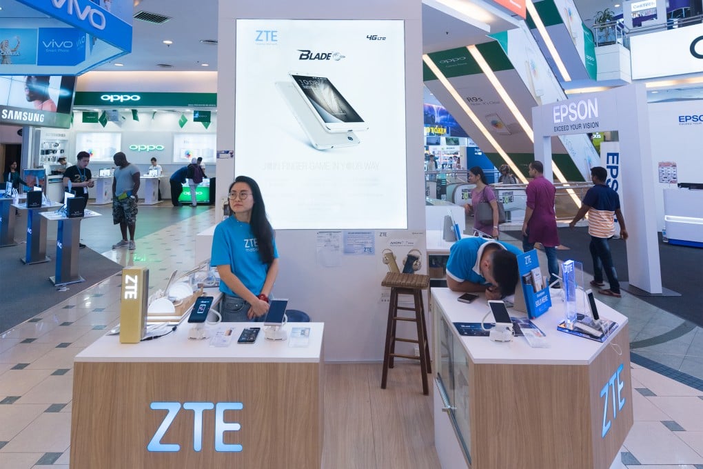 ZTE suspends smartphone sales following US ban
