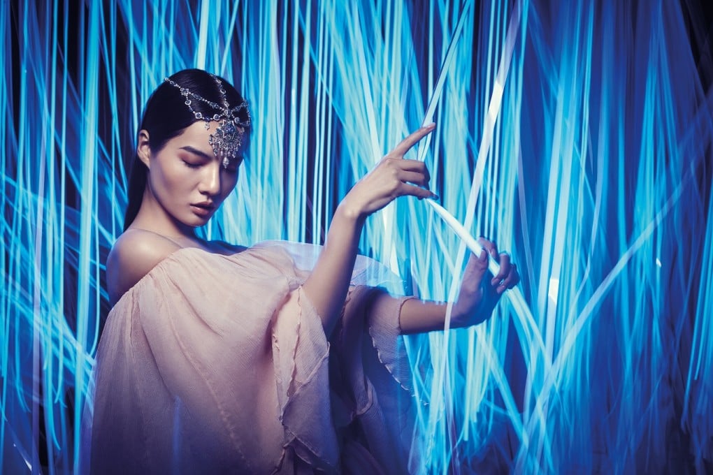 Show-stopping necklace worn as a headpiece from the Prières en Bleu series.