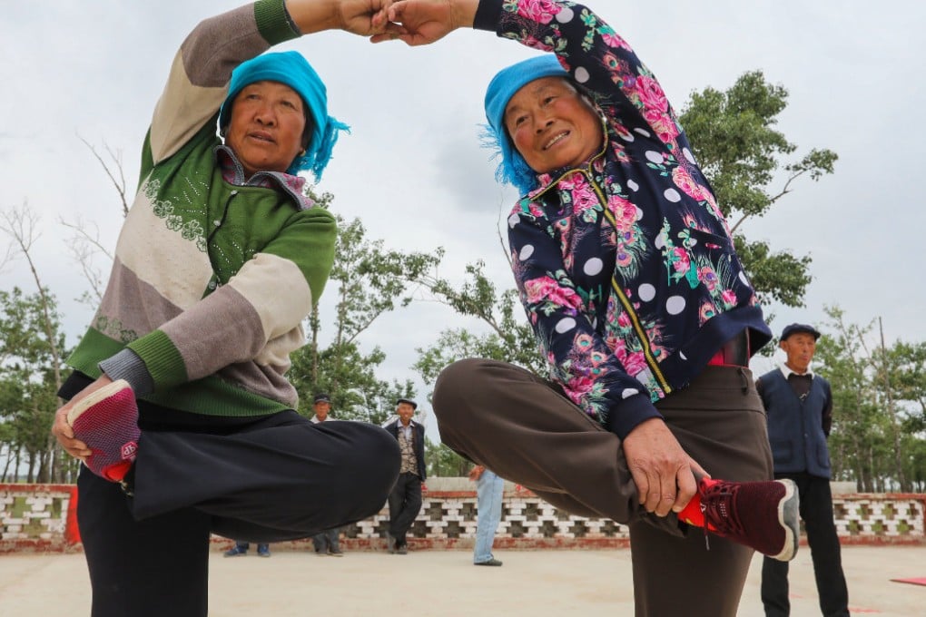 Square dancing and big fonts: How China’s elderly use the internet