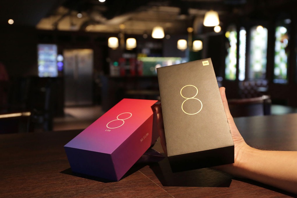 Unboxing the Xiaomi Mi 8 Pro and Mi 8 Lite
