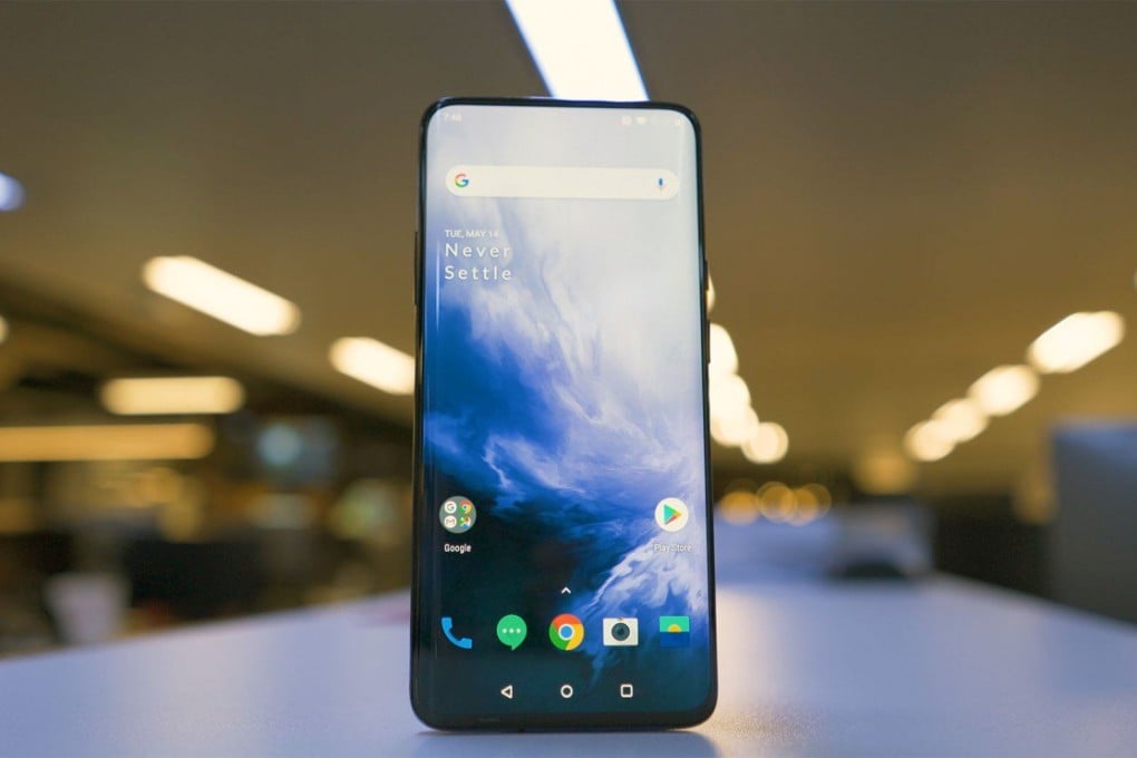 We say it’s almost bezel-free because it still has a noticeable chin at the bottom. (Picture: Chris Chang/Abacus)