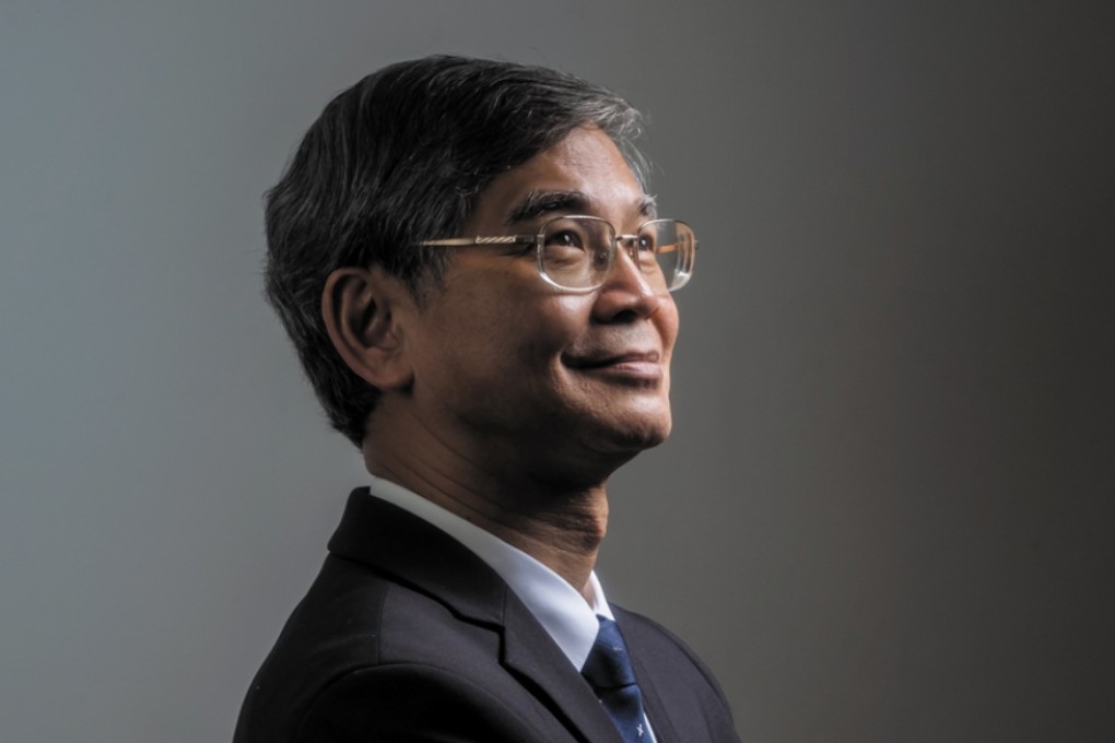 “While we need to make our economic structure more flexible, we also need to diversify our economy.” Dr Law Chi Kwong