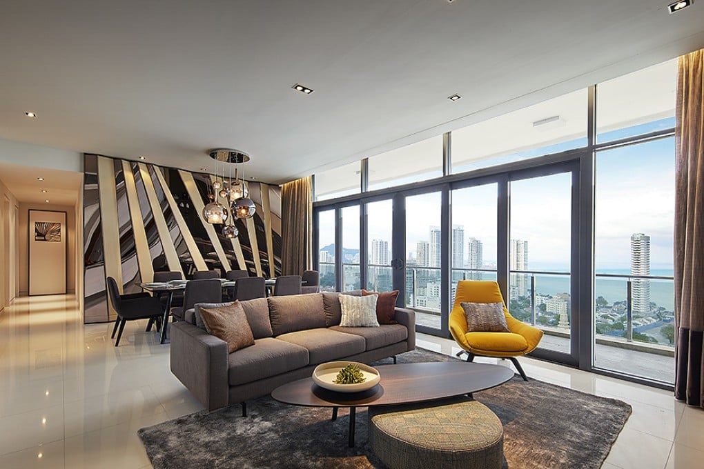 Living Room – Sophisticated style and high ceiling defienes the elegant space