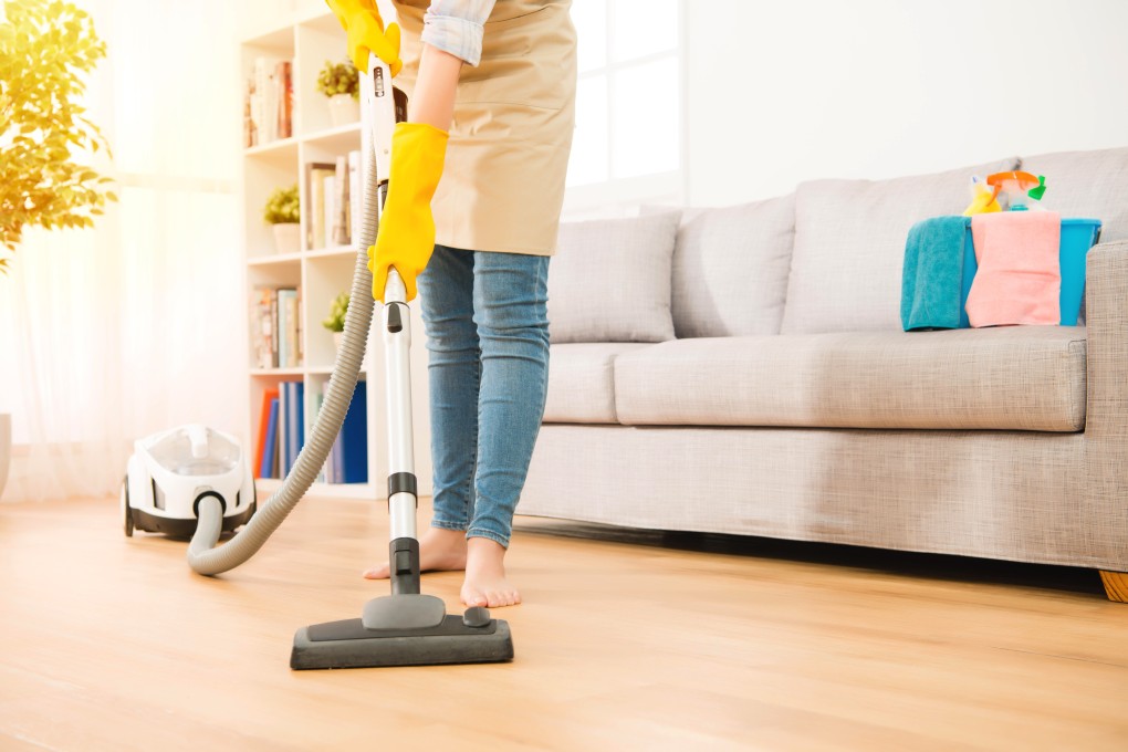 Confronting your roommate may feel awkward, but it doesn’t have to be. Photo: Alamy