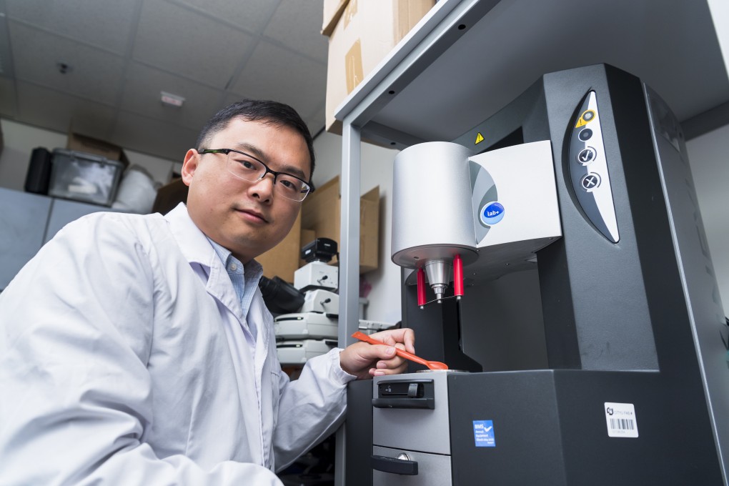 Dr Yao Xi, Associate Professor in the Department of Biomedical Sciences at CityU.