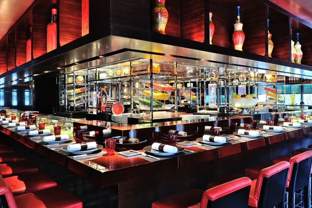 L'Atelier Show Kitchen Dining Area